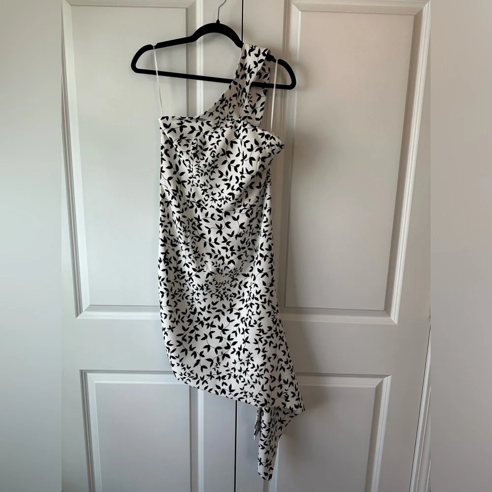 Keepsake The Label Overpower Mini Dress Ivory and Black (Size L) - Picture 2 of 10